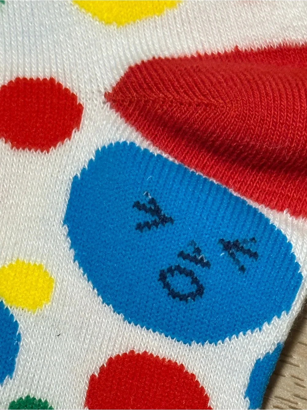 🔴 Hasbro Gaming Twister Board Game Novelty Crew Socks